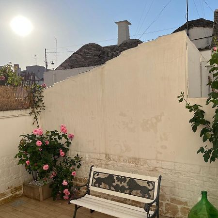 Nido Di Pietra-Dimora In Centro Bed & Breakfast อัลเบโรเบลโล ภายนอก รูปภาพ