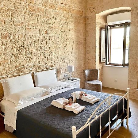 Nido Di Pietra-Dimora In Centro Bed & Breakfast อัลเบโรเบลโล ภายนอก รูปภาพ