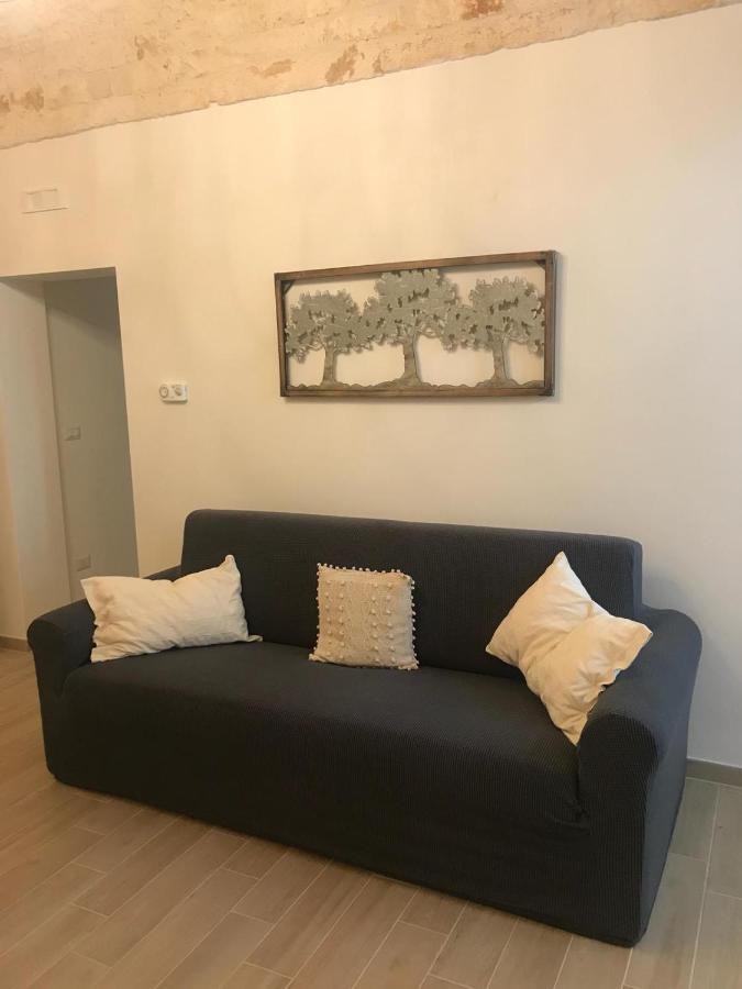 Nido Di Pietra-Dimora In Centro Bed & Breakfast อัลเบโรเบลโล ภายนอก รูปภาพ
