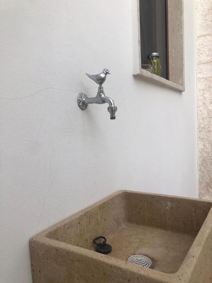 Nido Di Pietra-Dimora In Centro Bed & Breakfast อัลเบโรเบลโล ภายนอก รูปภาพ