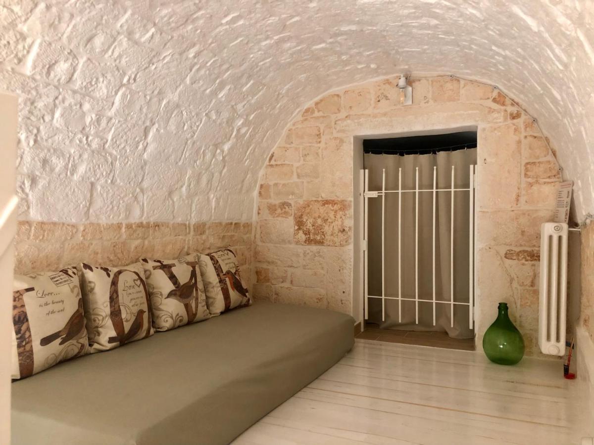 Nido Di Pietra-Dimora In Centro Bed & Breakfast อัลเบโรเบลโล ภายนอก รูปภาพ