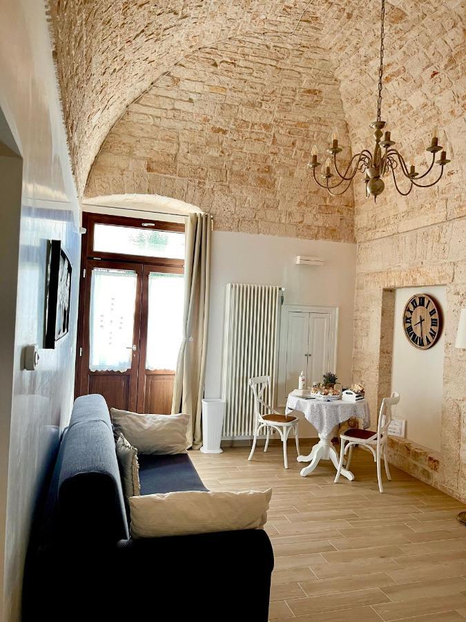 Nido Di Pietra-Dimora In Centro Bed & Breakfast อัลเบโรเบลโล ภายนอก รูปภาพ